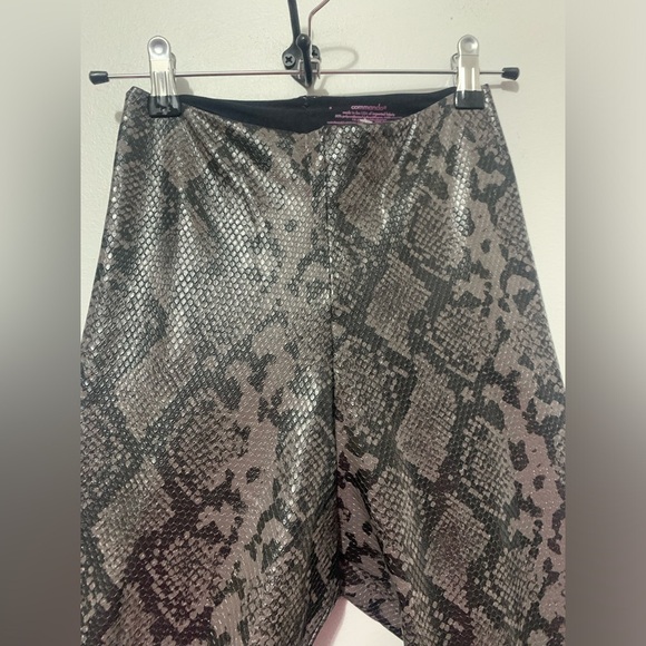 Commando 7/8 Faux Leather Animal Legging Perfect Control High Rise Grey Snake S - Picture 8 of 11